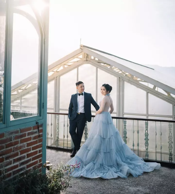 dress prewedding