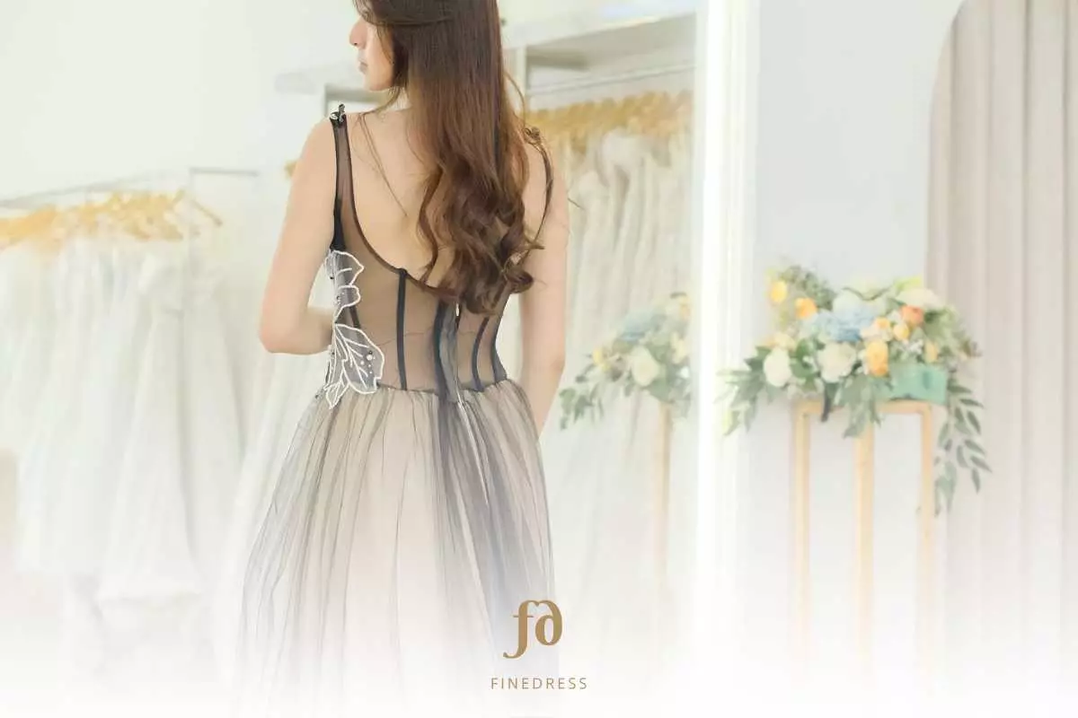 Keuntungan Menyewa Dress Pesta Dibanding Membeli