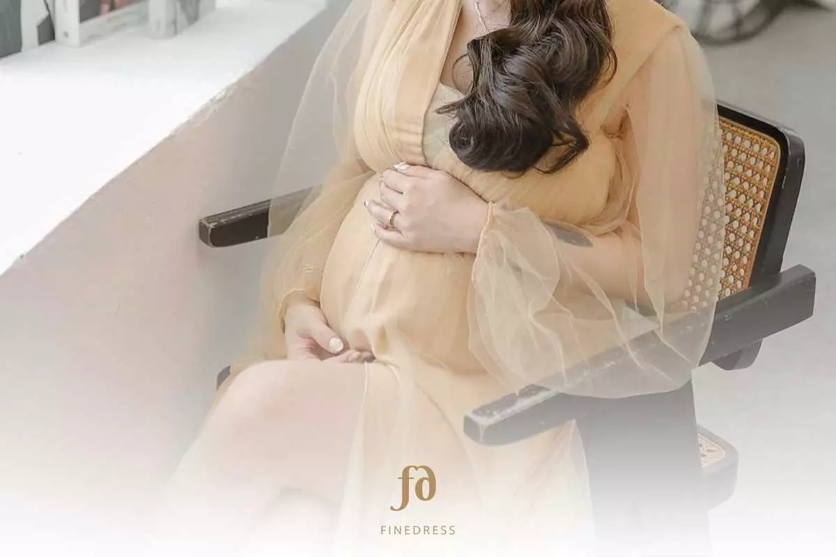 Tips Fashion untuk Menentukan Gaun Maternity Empire Cut yang Memukau
