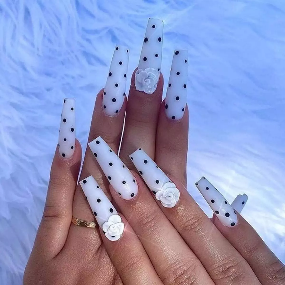 Jenis-Jenis Fake Nail yang Umum Digunakan