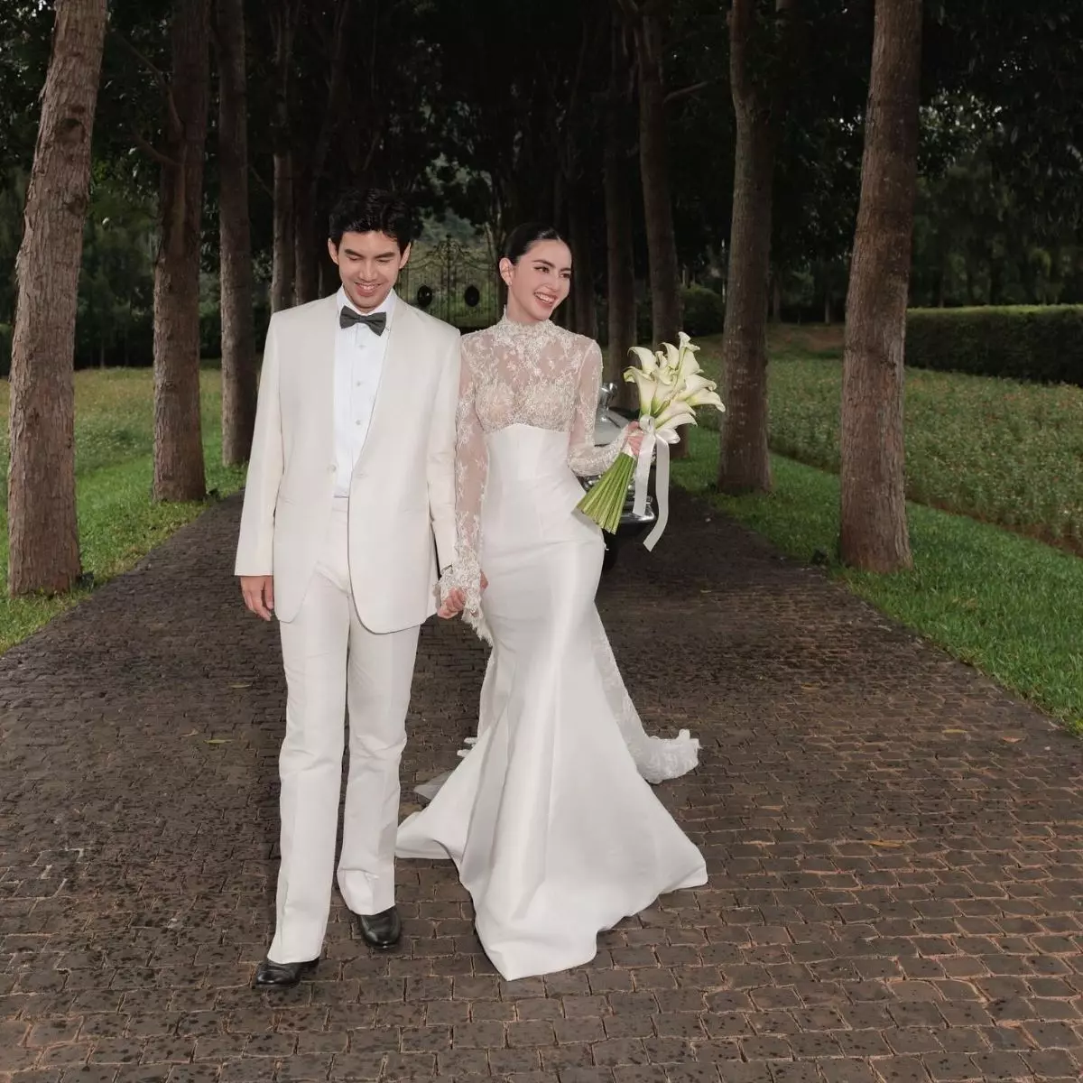 5. Mermaid Lace Gown